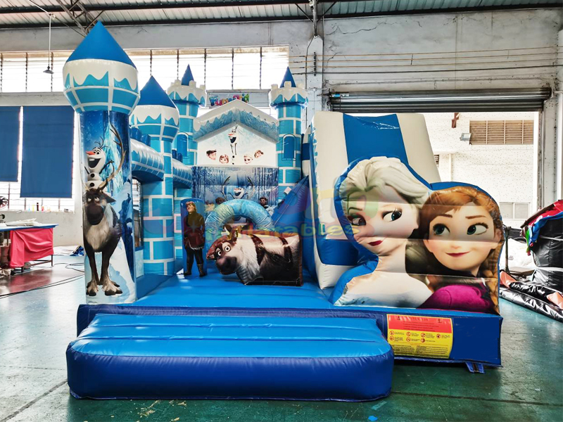 Jumpers de festa castelo inflável comercial com escorregador inflável congelado