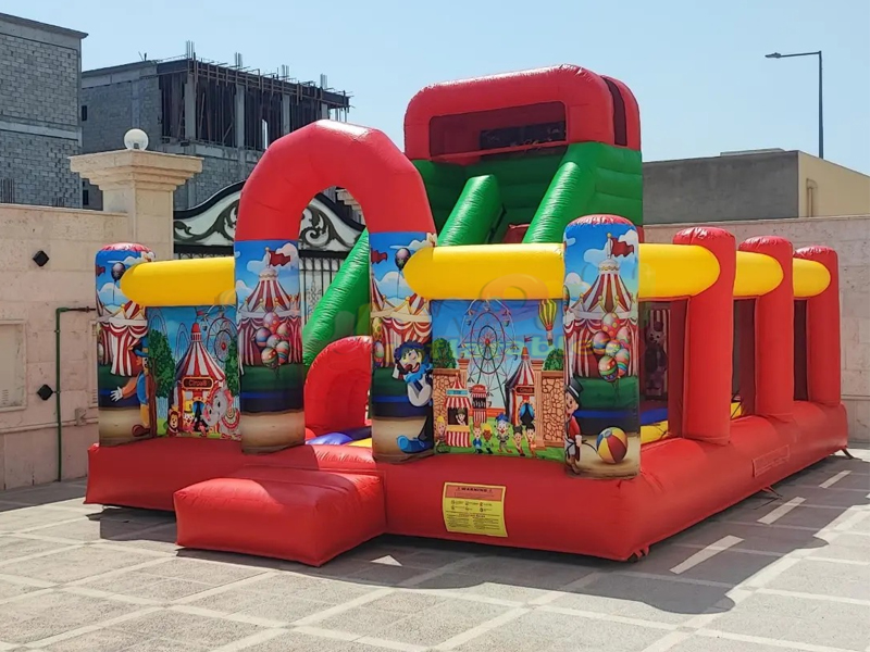 Casa di rimbalzo commerciale del castello gonfiabile del parco giochi per bambini all'aperto all'i