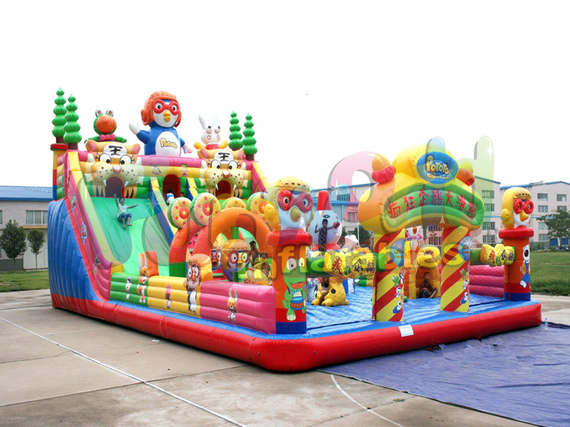 bambini che saltano castello gonfiabile gigante buttafuori gonfiabile tigre gonfiabile