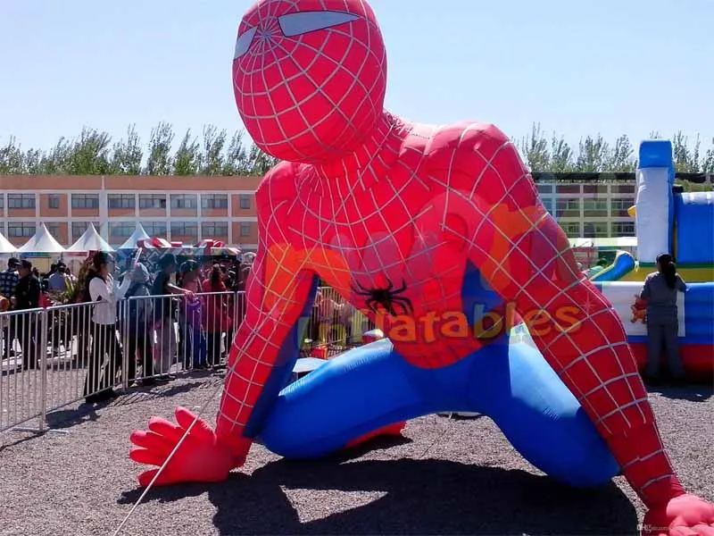 büyük örümcek adam marvel şişme dev örümcek adam