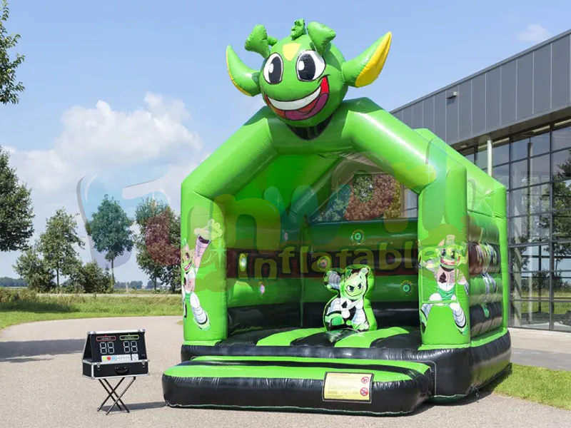 Hot standard interactive bouncy castle inflatables for kids and adults