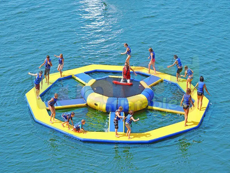 Trampoline gonflable extérieur de l'eau de sungear à vendre videur gonflable de l'eau
