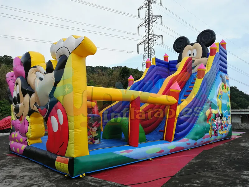Çocuklar şişme oyun alanı mickey şişme park mickey mouse kabarık slayt