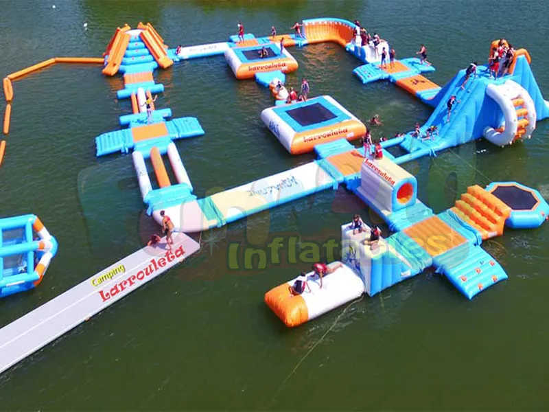 Büyük şişme su silme parkı havuzu slayt yüzer aqua parkı şişme su parkı yetişkinler için